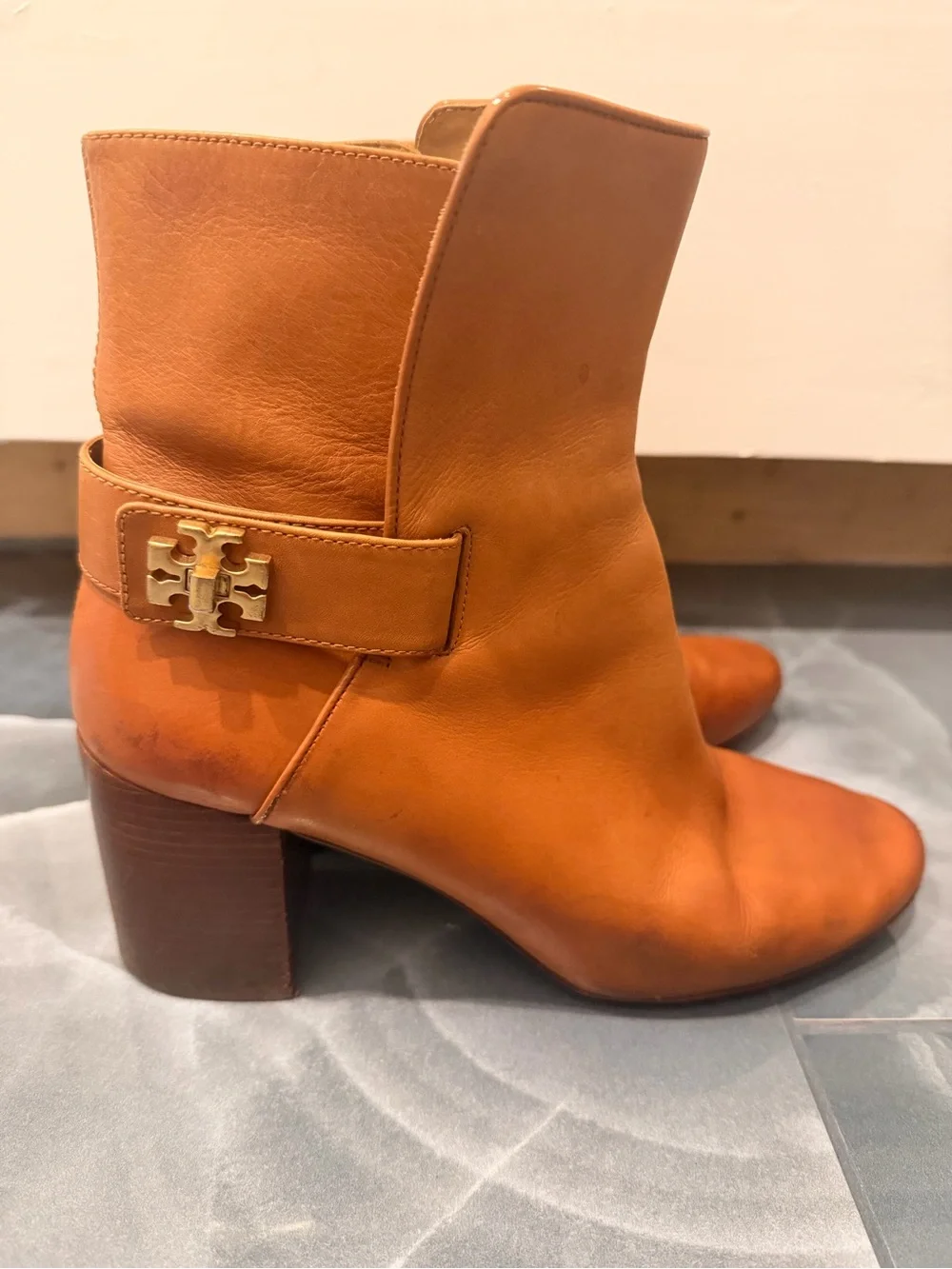 Tory Burch Kira Women’s Tan Leather Ankle Boots